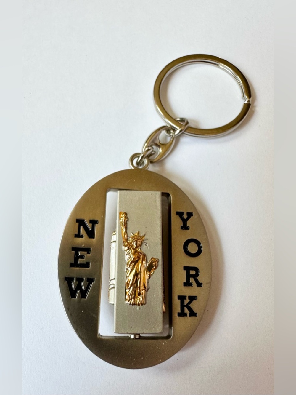NY Collection Silver and Gold New York Statues Spin of New York Keyring
